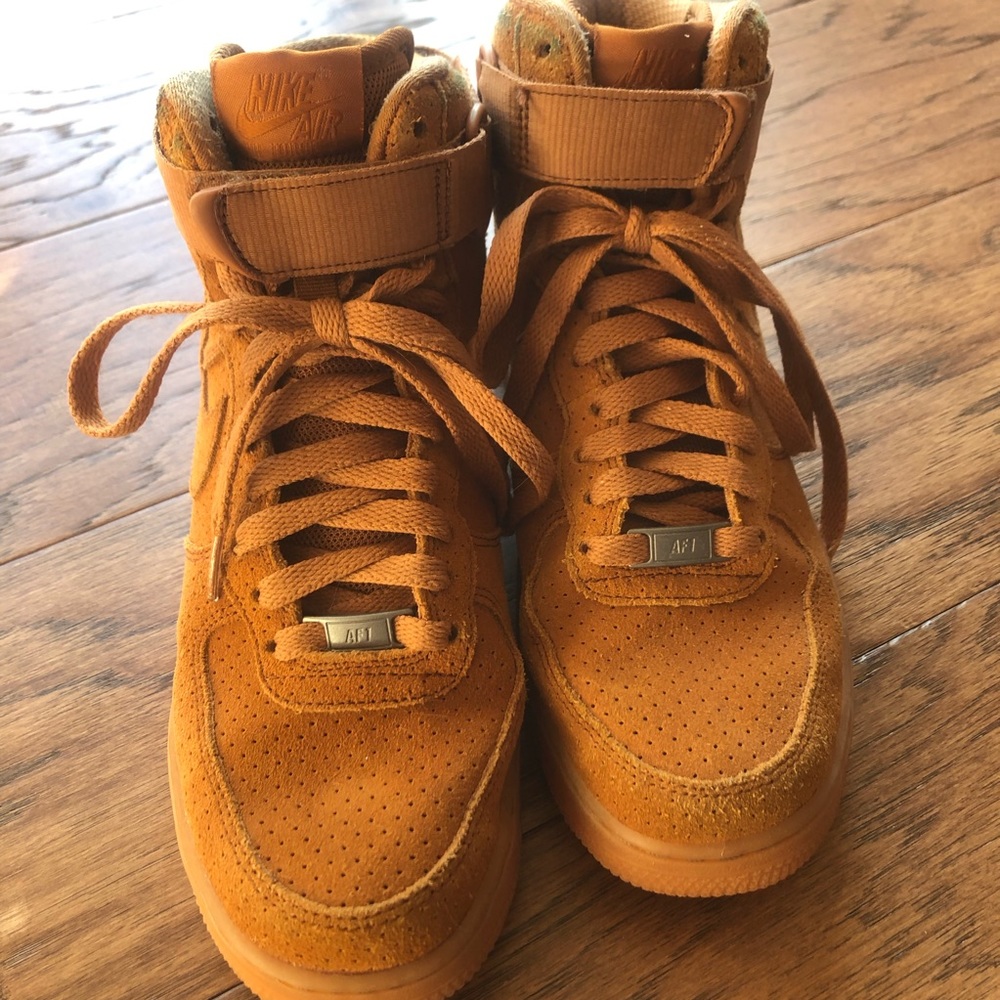 Suede Nike Air Force 1 - size 8